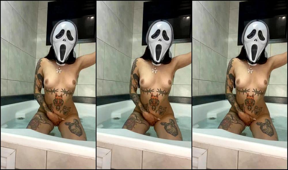 Suicidegirls Stream Started At Pm Deskiciosg Special Halloween Scary Movie