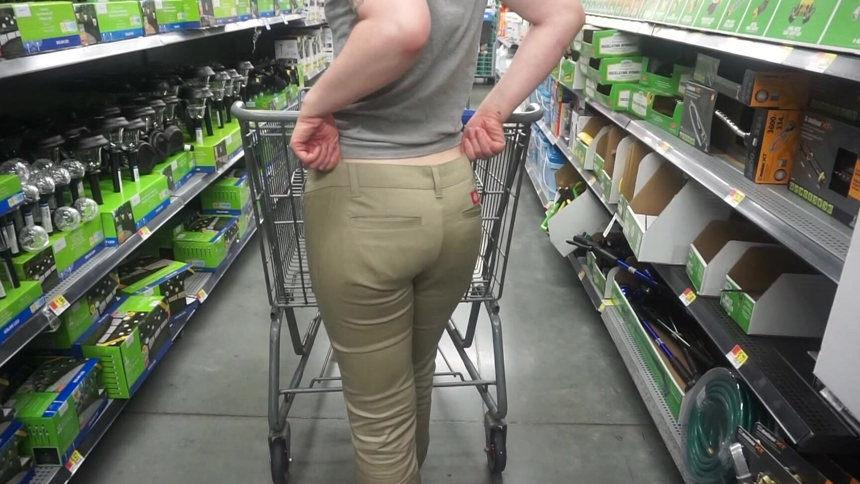 Mystie Mae Public Voyeur Ass Tease Custom Id