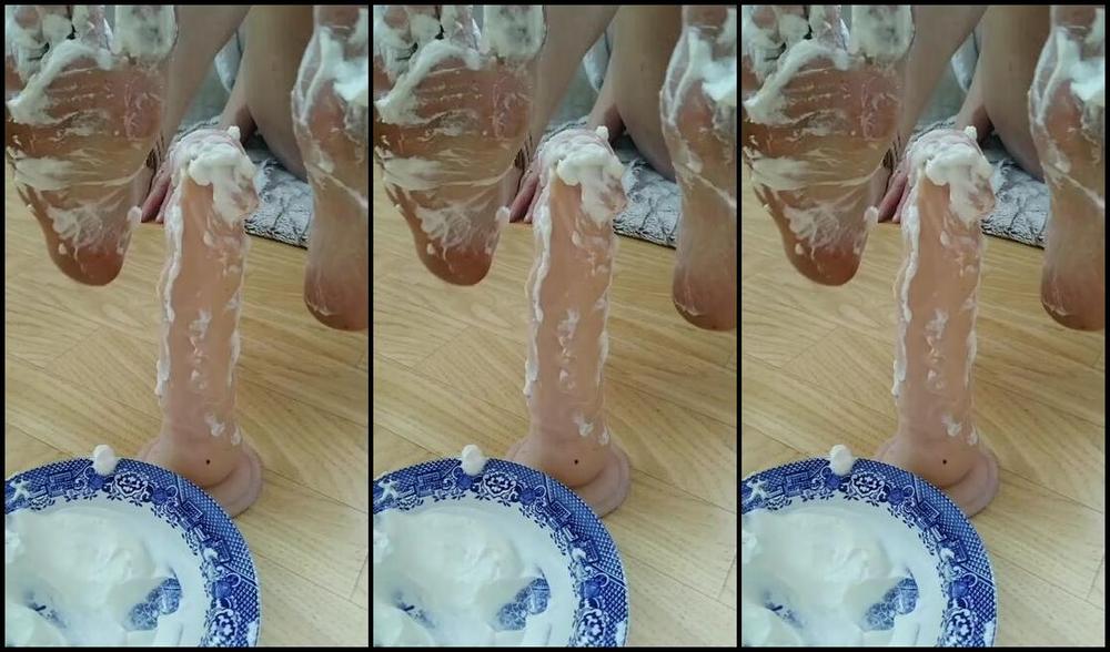 Frejas Submissive Feet Nicknamed Frejassubmissivefeet Onlyfans Doing A Foot Job With Whipped Cream And Playing With Myself