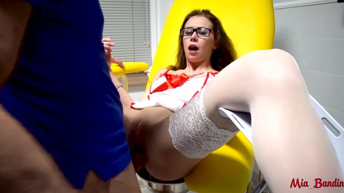 JustYour Neighbors SEXY DOCTOR FUCKED A PATIENT ON A GYNECOLOGICAL CHAIR. MIA BANDINI Pornhub
