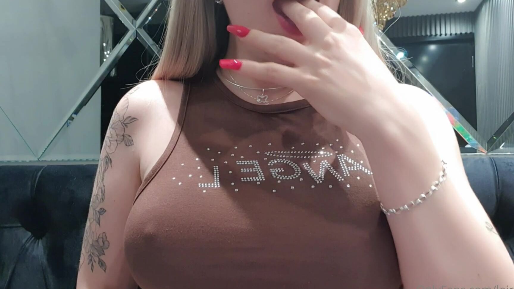 Loirafeet Me Conta No Chat Qual A Maior Safadeza Que Voc Faria Comigo