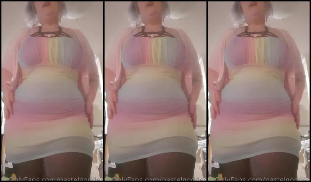 Pastel Goddess Nicknamed Pastelgoddess Onlyfans 08 21 2020 I Went For A Super Long Walk In These Stockings And It Got Extremely Clammy In