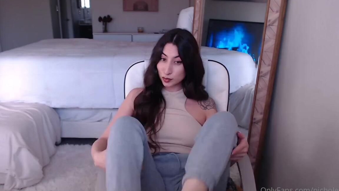 Nicholeivory Onlyfans This Video Is Streamed From My Live Cam Shows Link Is In Bio Im Loving The Quality Here Should