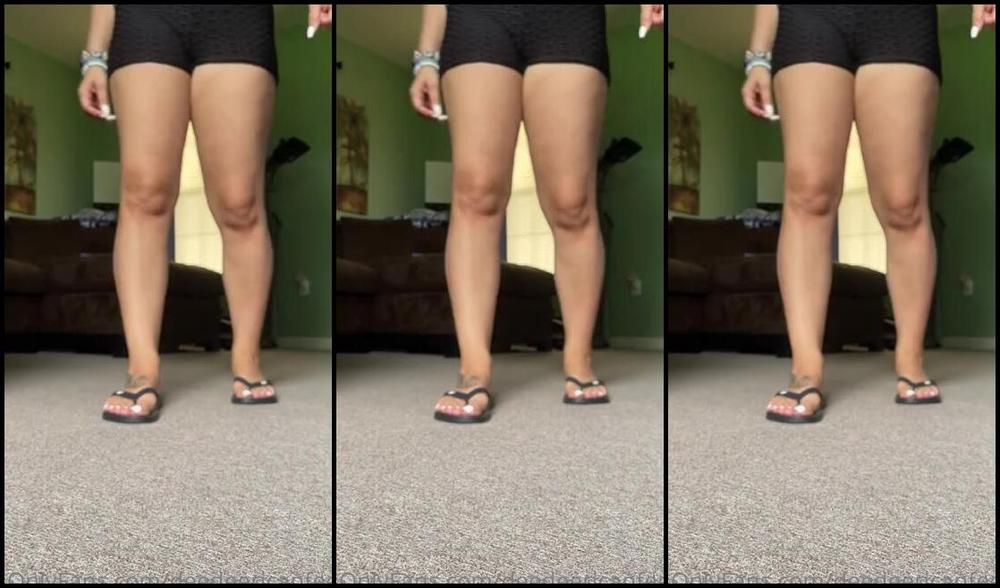 Deedeericanfeet Onlyfans As Requested Side Views Of My Feet In Nike Slides