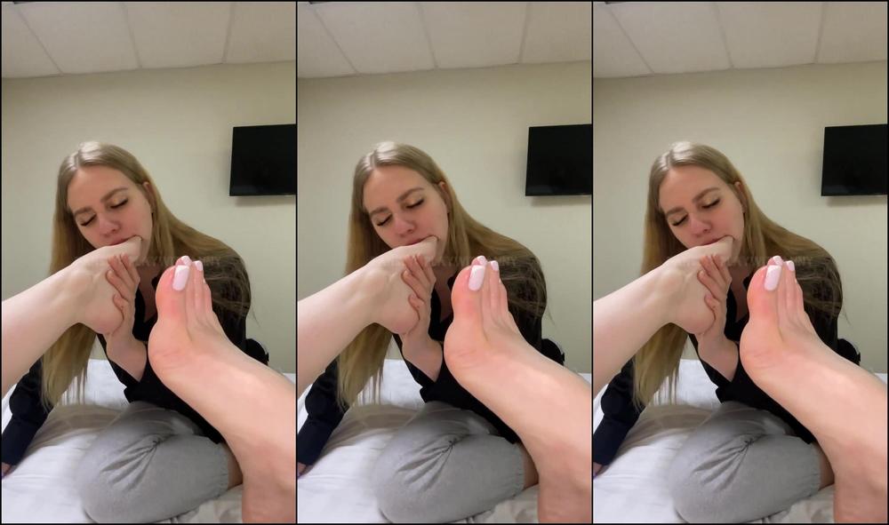 playwithanny 2022-11-07 14-20 Fansly