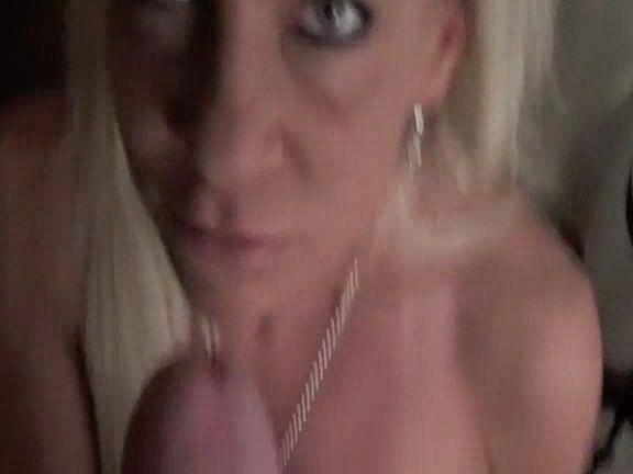 Sharon Privat - Im Stripclub - Erst vorgetanzt dann gefickt und abgespritzt MyDirtyHobby