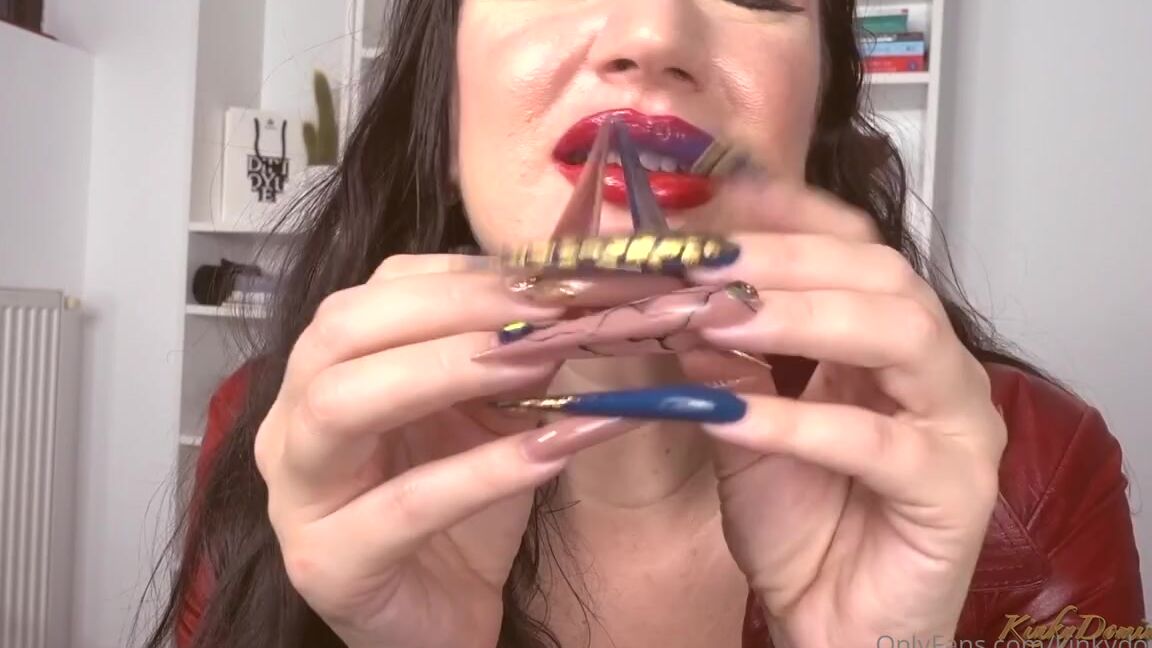 Kinkydomina Onlyfans Every Day A Free Clip On My Vip Page Personal Slave Applicant Interviewed By Kinkydomina Christine