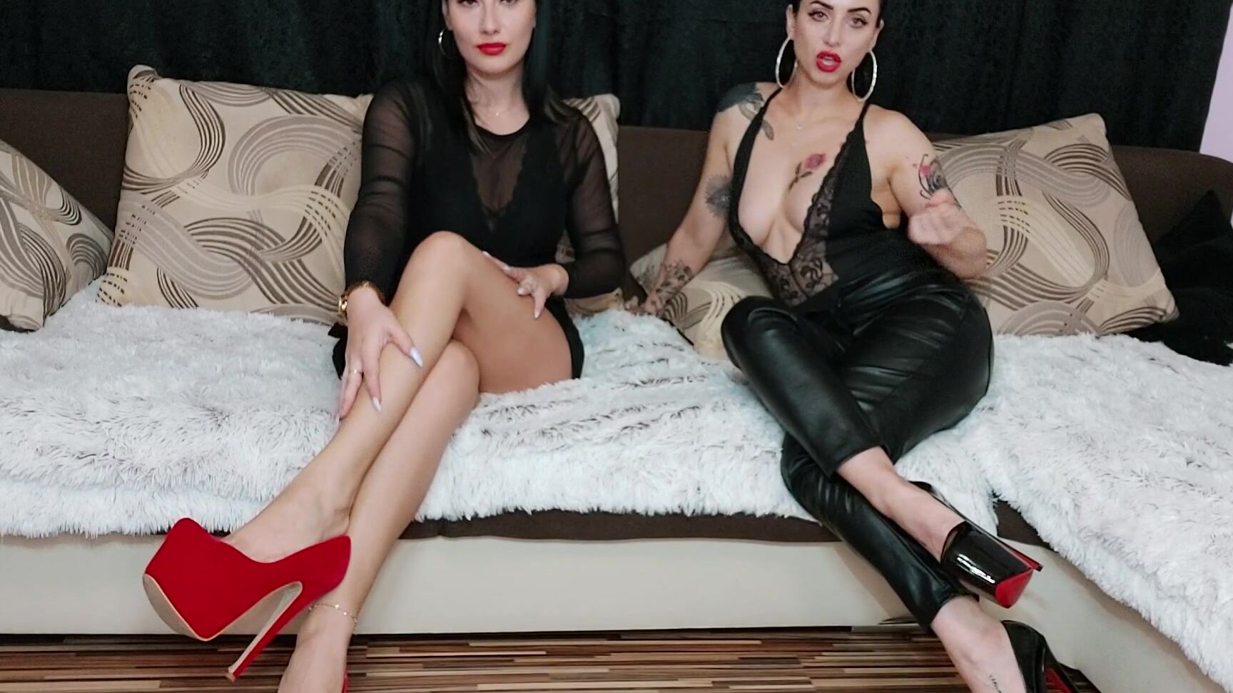 Moneygoddesss We Dangle You Sniff