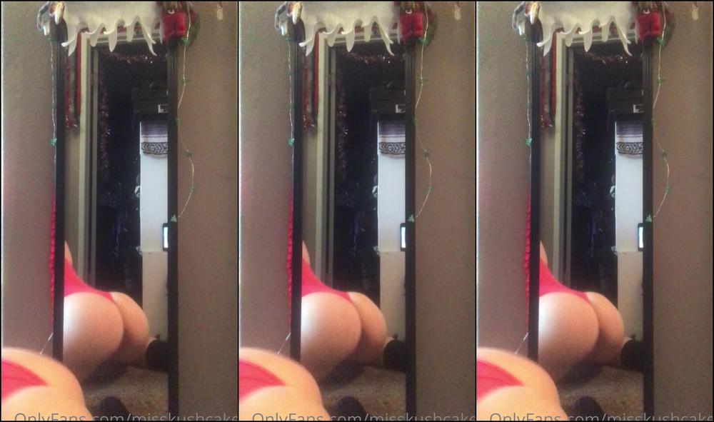 Misskushcakes 2001847493 01 05 2021 Twerk In A Pink Body Suit