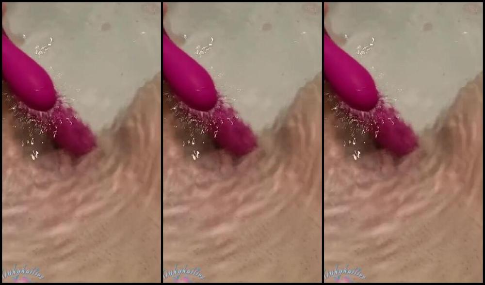 Kinkykatlive Nicknamed Kinkykatlive Onlyfans Underwater Orgasm