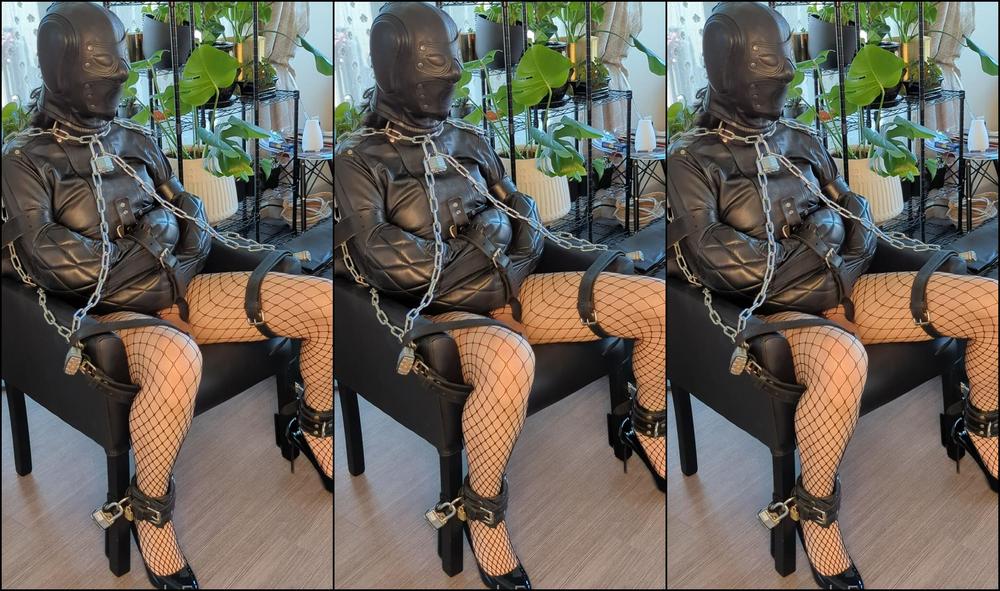 Carta Here S A Treat For You Over Seven Minutes Of Bts Footage Of Me Struggling In A Straitjac