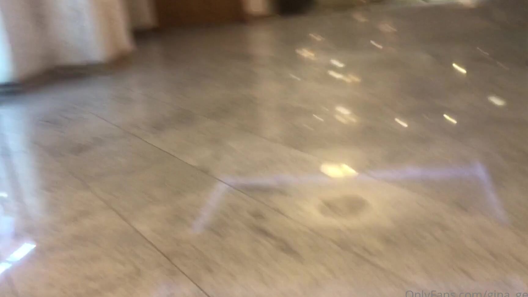 Gina Gerson Omg In Moscow Sooooo Cold Compared Mexico I Had Go For Shooting Get Warmer Clothe