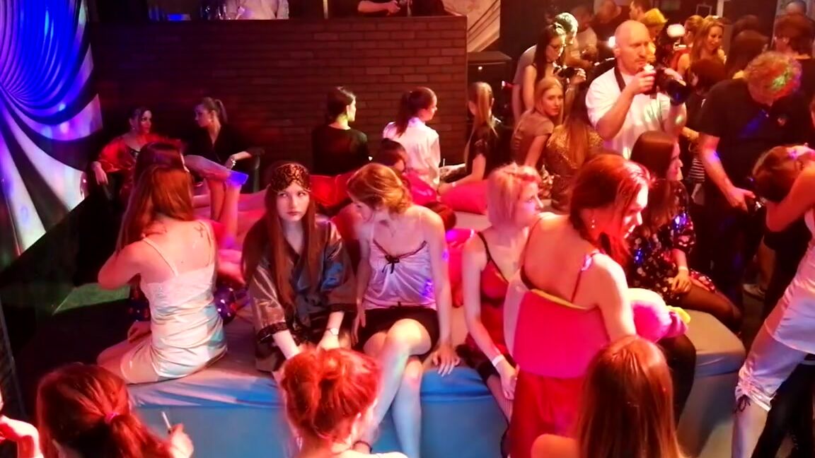 Kathianobilixx Findom 03 24 2017 Onlyfans Video Good Morning My Dears Just Woke Up