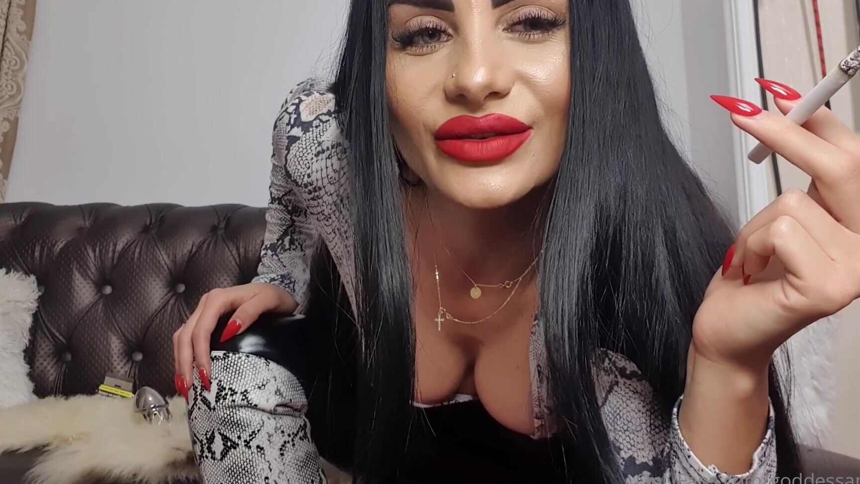 Goddessambra Exclusive Video Trying To Hide Things Behind My Back