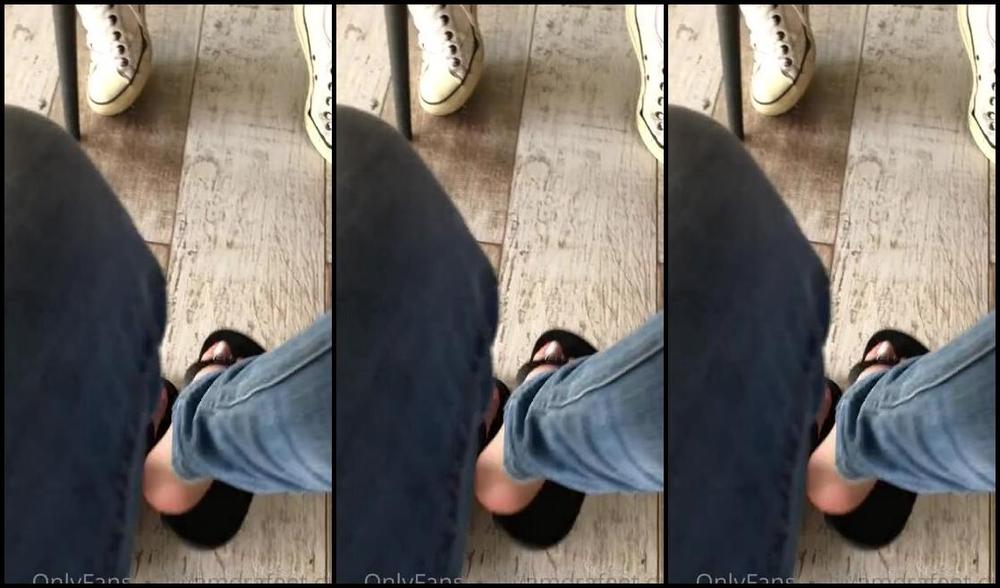 Pezinhos Da Amora Aka Amorafeetofc Onlyfans I Tease Him In Public