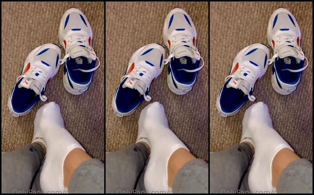 Footprincessx1 Nicknamed Footprincessx1 Onlyfans Send Your Request Making Custom Videos And Taking Calls All Night Bought High Socks And Pokmo