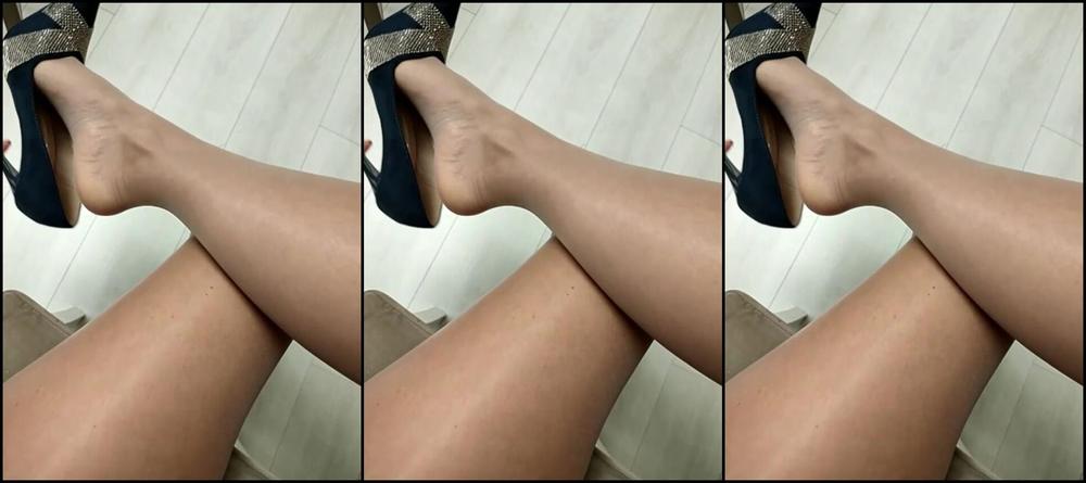 Nylon Alexa Stream Started At Pm Nothing Important P Just Me Trying Off My Heels P