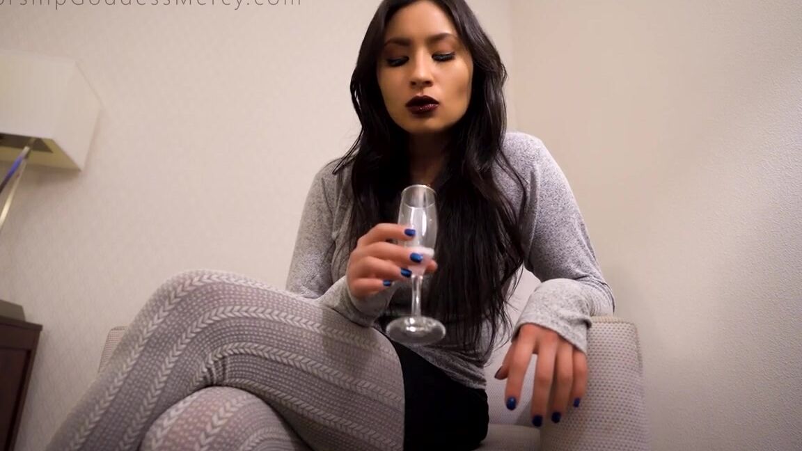 Goddess Mercy Aka Worshipgoddessmercy Onlyfans Dont You Just Wish You Could Drink This Glass I Bet Youd Sip On It For Hours Savoring Every Lasp