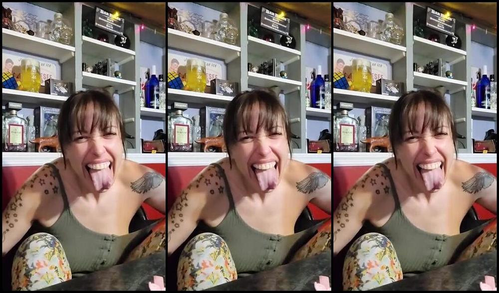 Crystal Paris Nicknamed One Lonely Foot 06 27 2025 Onlyfans Video Randoms From The Week T657