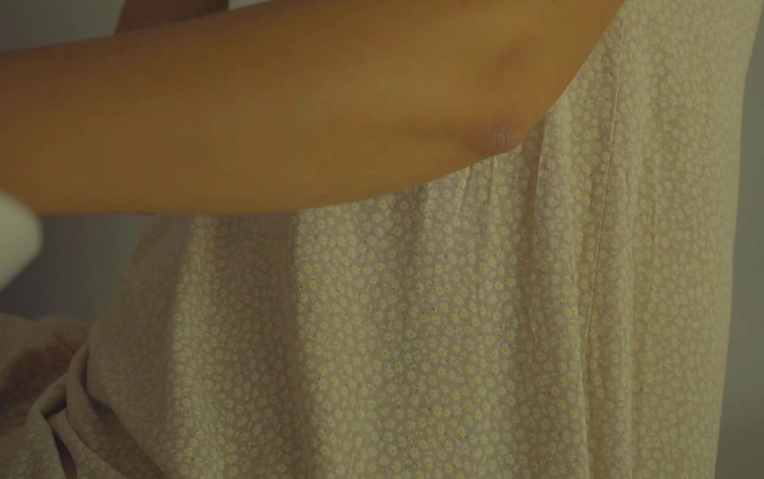 "aliceshaw2242" Bloated, Belly, Foodbaby, Alicesbelly, Comiendo, Hunchada, Vientre, Notpregnant, Belly Stuffing, Eating, Full Belly, Suggest aliceshaw2242 Eating in a dress Pornhub