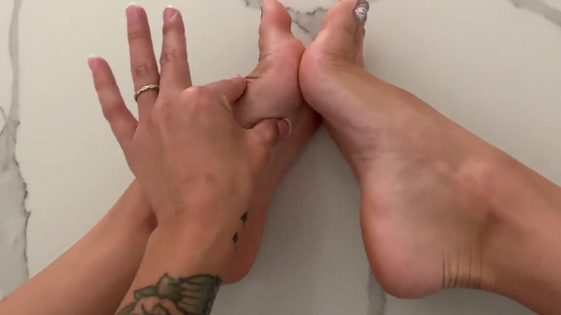 Sashafoxxx Onlyfans A Quick Foot Tease