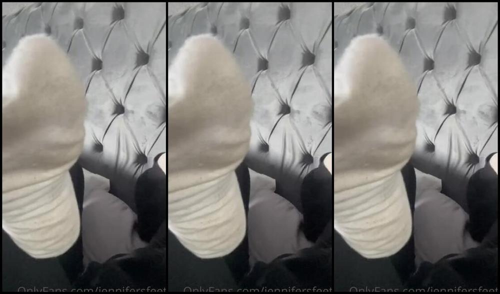 Jennifers Feet Nicknamed Jennifersfeetx 02 01 2022 Onlyfans Video After Work Sock Removal For You They Are So Stinky And Soffftt