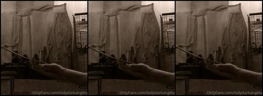 Ladydarkangeluk Onlyfans Found This That Was Filmed Years Ago A Hand Tawse With Powder For Effect It Was Filmed In A Ver