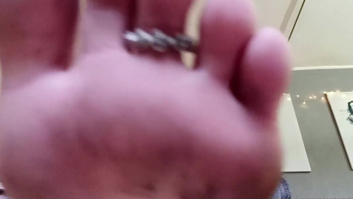 Emmysfeetandsocks Aka Emmyfeetandsocks Onlyfans Here You Go Stepbrothersp