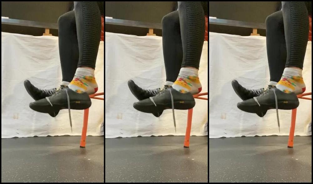 Athletoes Nicknamed Athletoes Onlyfans Theme For The Today How Long Can I Dangle Things Until It Drops And Then Foot