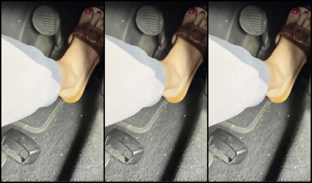 Deapistilla Nicknamed Deapistilla1 10 28 2022 Onlyfans Video Vieni In Macchina Con Me Guido Con Zoccoletti E Ti Accompagno A Prendere Un Gelato