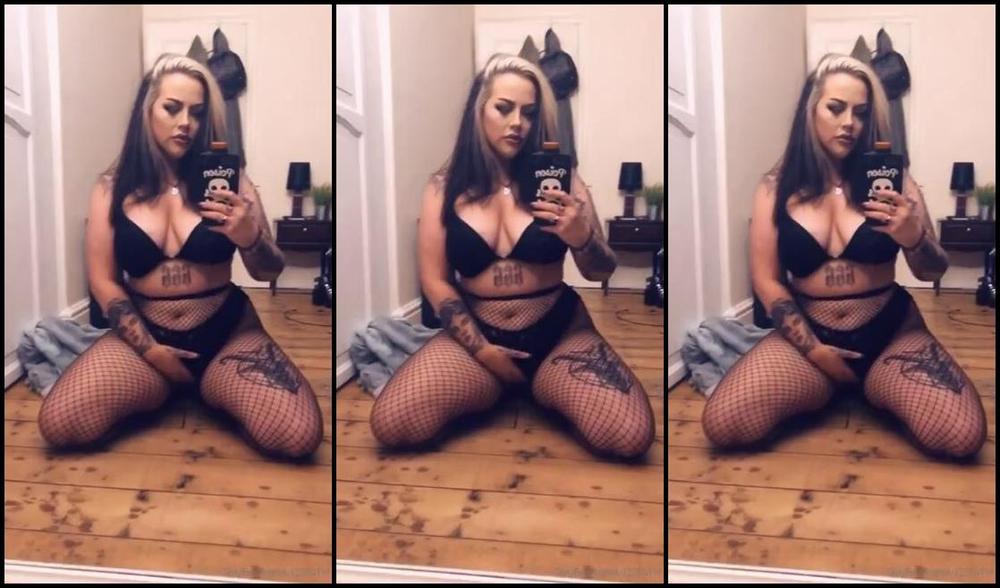 Goddess Goth Nicknamed Goddess Goth Onlyfans Fishnets Always Make Me Feel Like A Naughty Girl