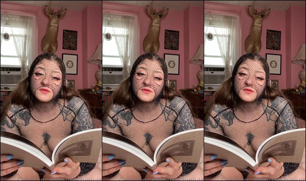 Freshiejuice Reading More Of My Namio Harukawa Book In My New Body Suit