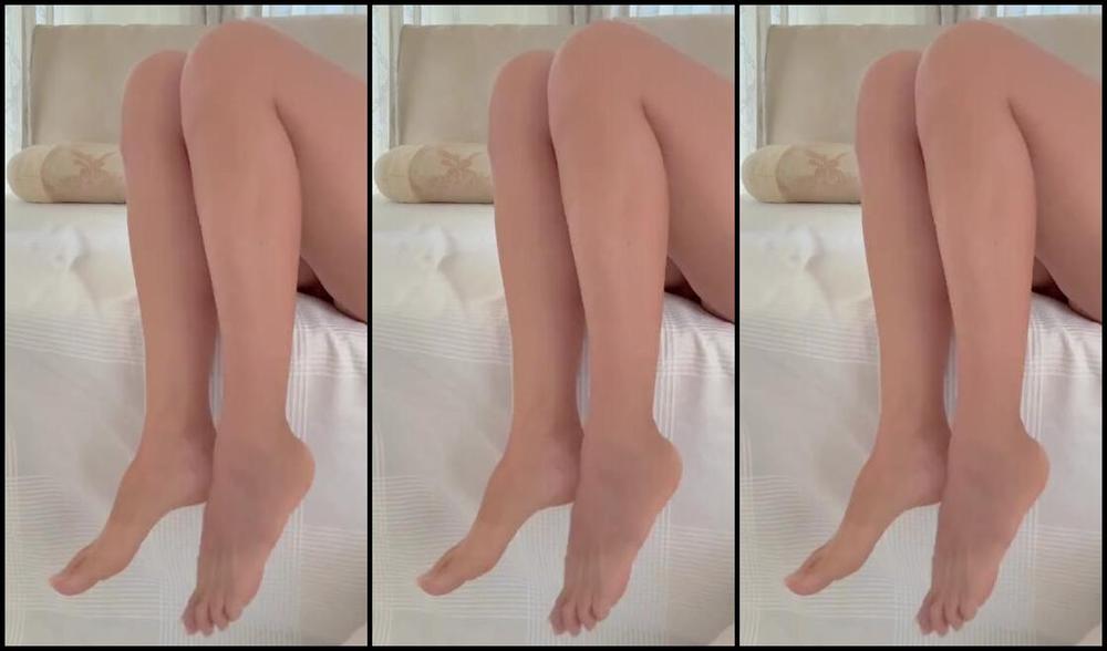 Worldsexiestfeet 04 26 2024 Onlyfans Video Are You Just Looking At My Right The Weather Is Too Hot And Humid