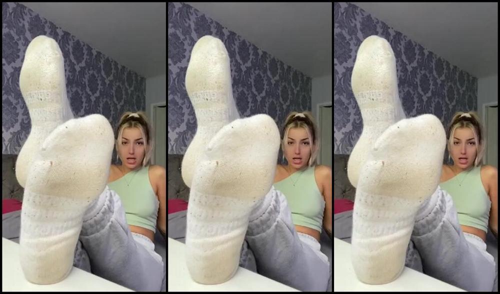 Bellasyourgod Onlyfans I Want To Gag You With My Sweaty Socks Open Wide Foot Boyp