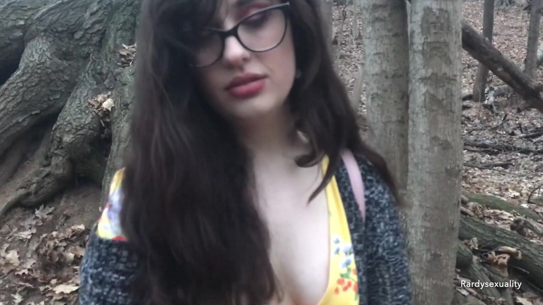 "Rardysexuality" female desperation, outdoors, pee, public outdoor, water sports A Piss Play Walk To Remember manyvids