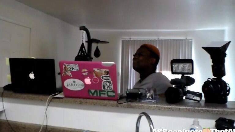 Blow Jobs, Ebony, Reality Porn, Behind The Scene jay assassin bts marley moore gives jay a bj ManyVids