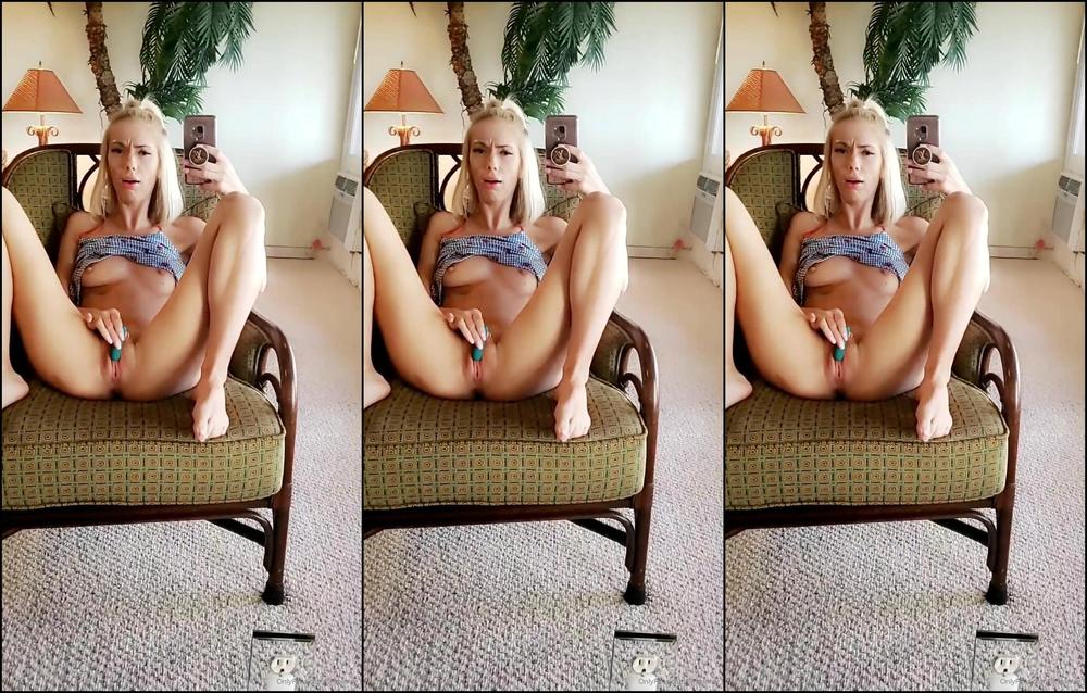 skypierce-21-11-2019-90434391-gettin-all-wet-for-daddy-