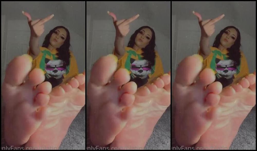 Blatina Goddess Onlyfans 04 27 2022 Yellow Toes Yellow Ass