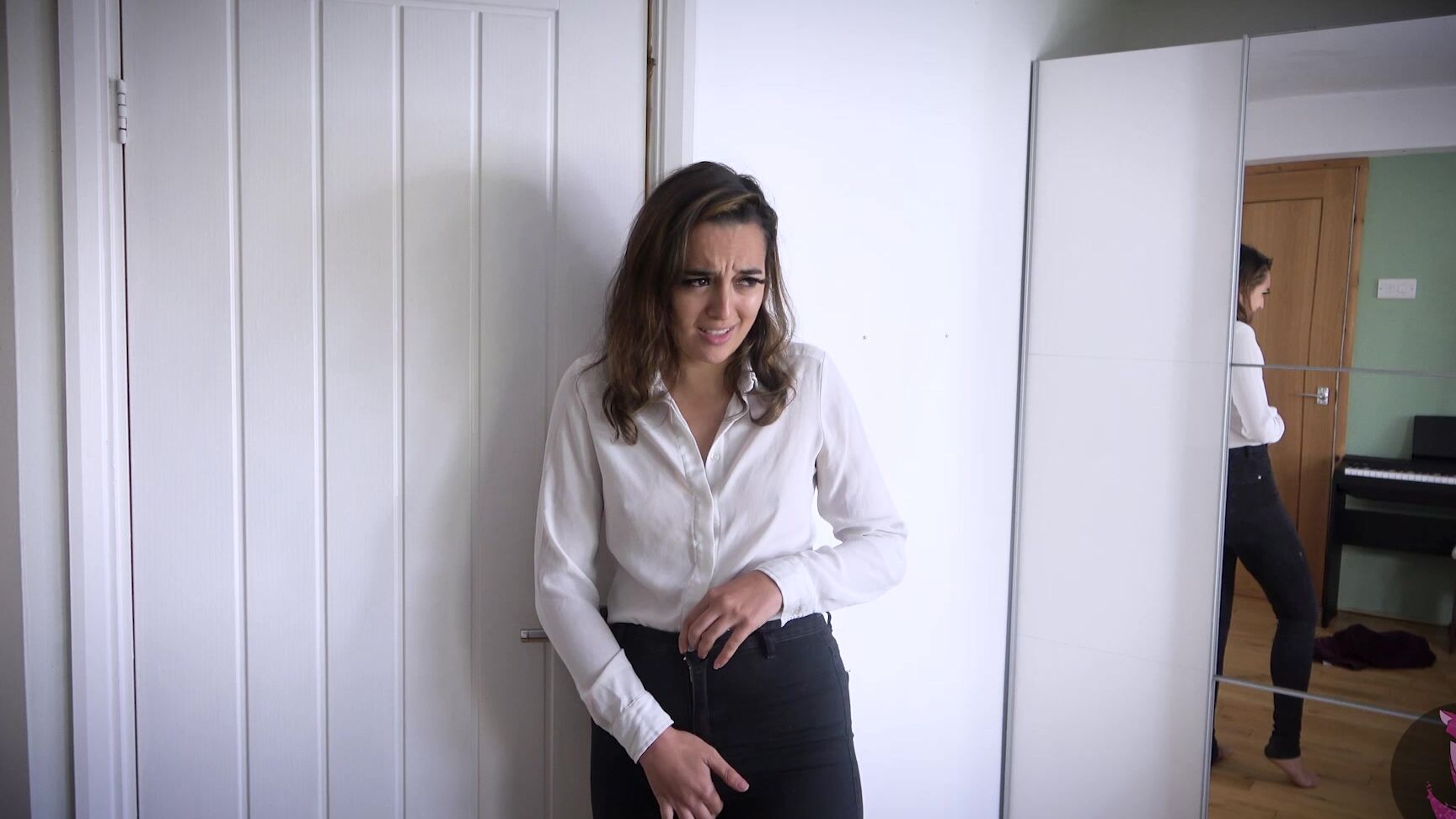 Summer Fox Peeing Because It S Opposite Day