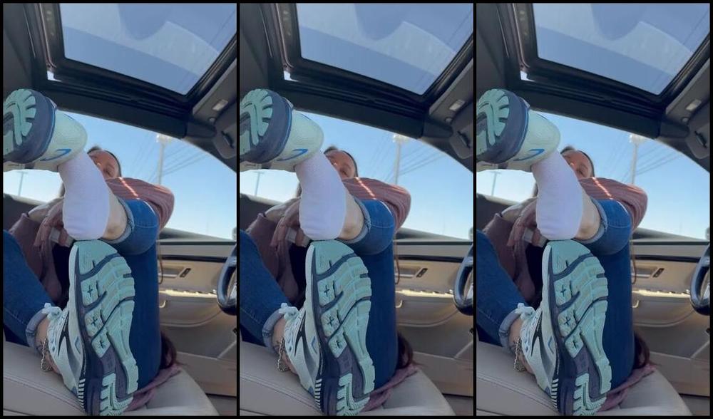 Soldmysolesforink Nicknamed Soldmysolesforink 03 29 2024 Onlyfans Video Happy Eff Off Friday My Boys Who Wants First Dibs On Being My Passenger Princess