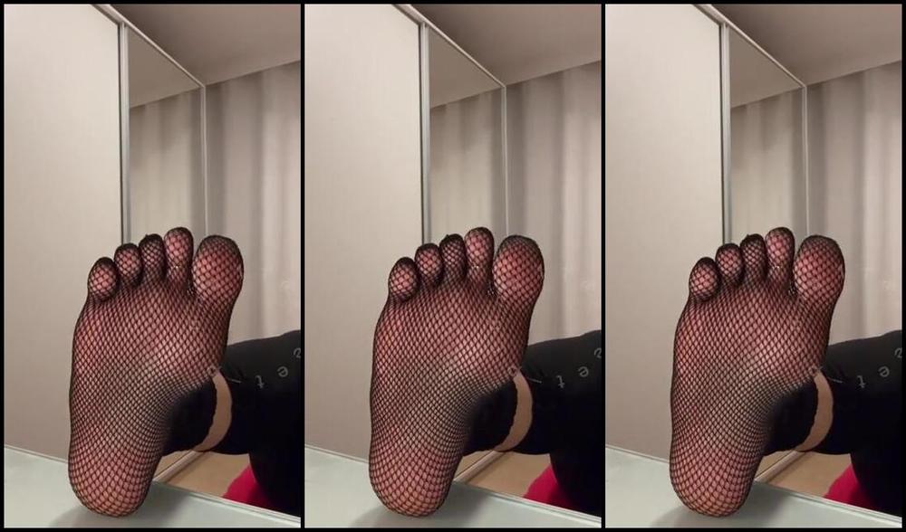 Sweet Pinnk1 Onlyfans Essas Meinhas Devem Est Com Um Cheirinho To Gostoso These Socks Must Be Smelling Very