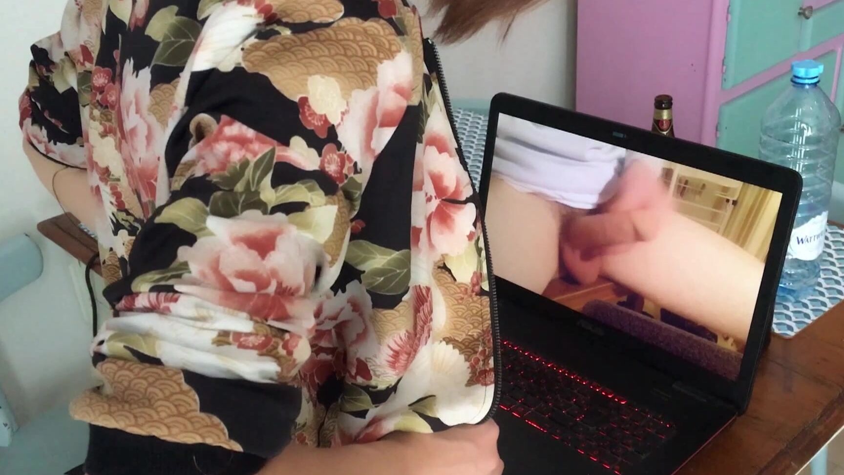 Flashing,Jerking Off,Masturbation,Masturbation Encouragement,Webcam ladyoulala cam2cam with a fan ManyVids