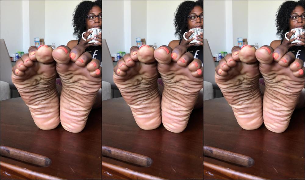 Goddessnikkisoles Watching One Of My Favorite Movies