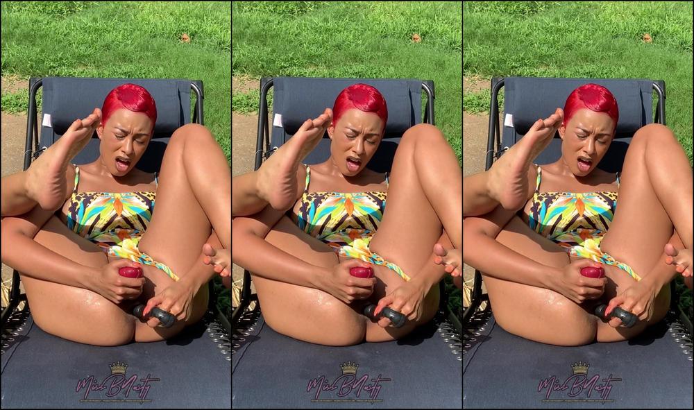 Missbnasty I Was Outside Enjoying The Sun And My New Book When I Go