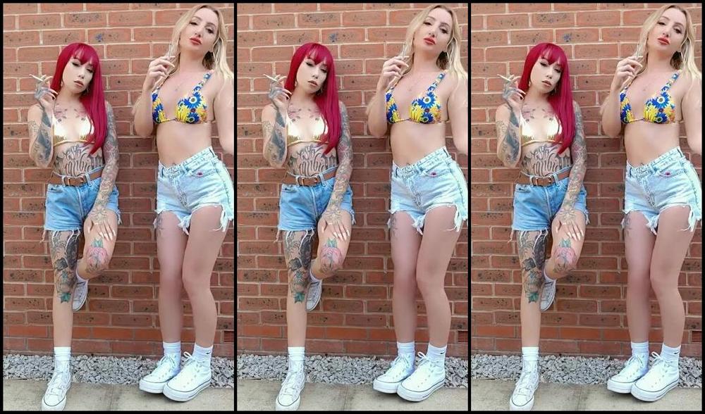 Queen Kinkerbell Nicknamed Kinkerbell23 Onlyfans A Cheeky Double Crush From Your Favourites Matching Trainers And Socks With Our Bikinis This Was