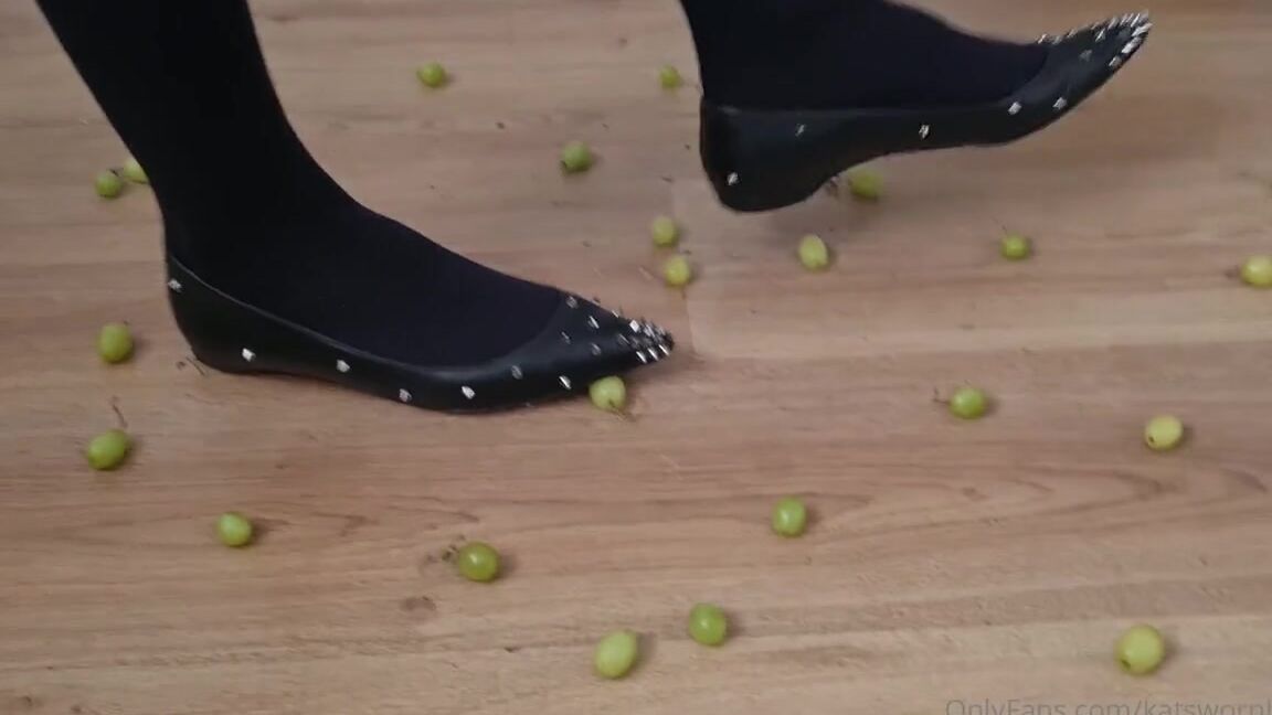 Kats Worn Heels Nicknamed Katswornheels Onlyfans When I Got Home From My Day Out Yesterday In My Louboutin Degraspike Flats I Needed