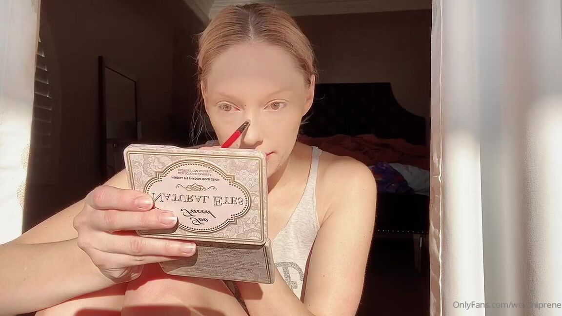 Princess Rene Aka Worshiprene Onlyfans Doing My Makeup This Morning