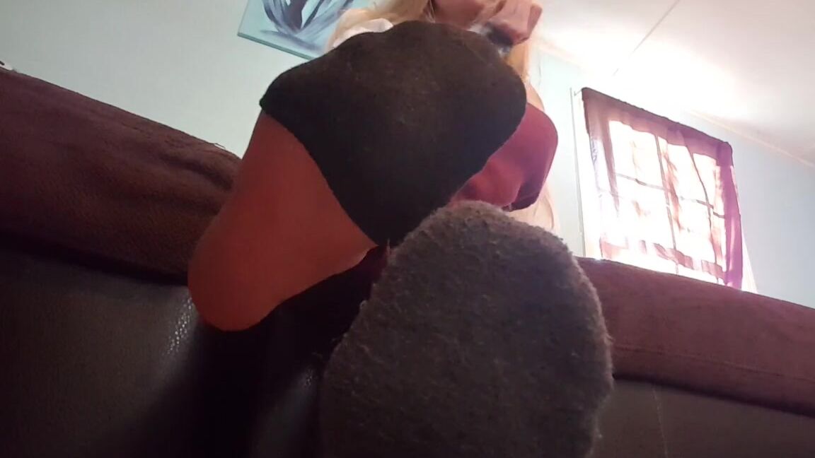 Sativa Skies Nicknamed Ogfeet Onlyfans Sexy Giantess Sock Strip 2M