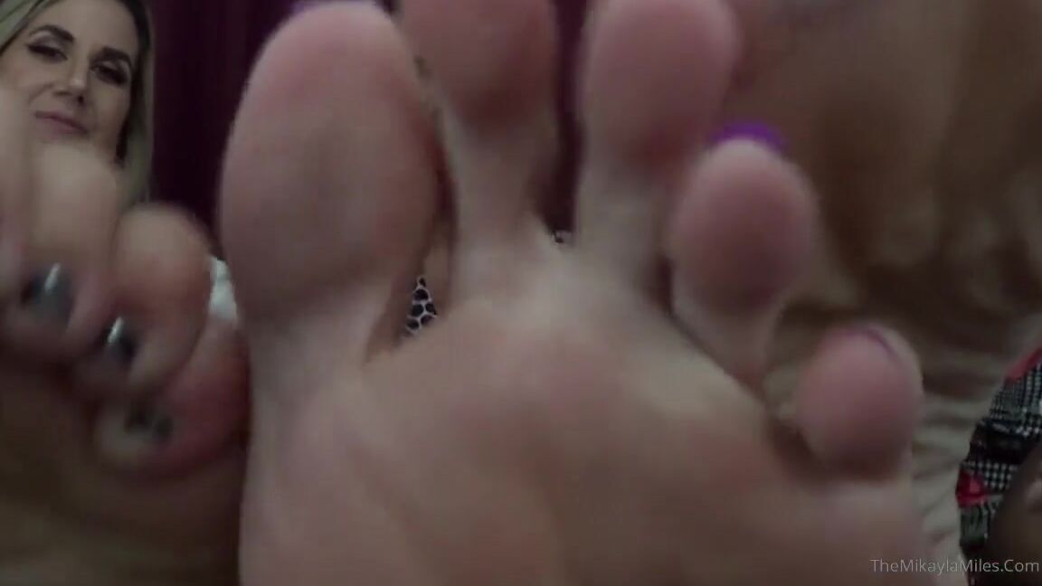 Themikaylamiles Onlyfans Amazon Joi With Mikaylas Size 16S Gias Size 13S And Devlins Size 12S So Many Inches Of Sexy Solep