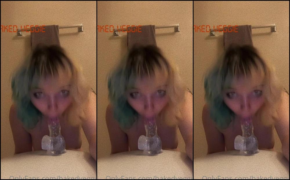 Bakedveggie I Love Sucking Dick Can You Tell